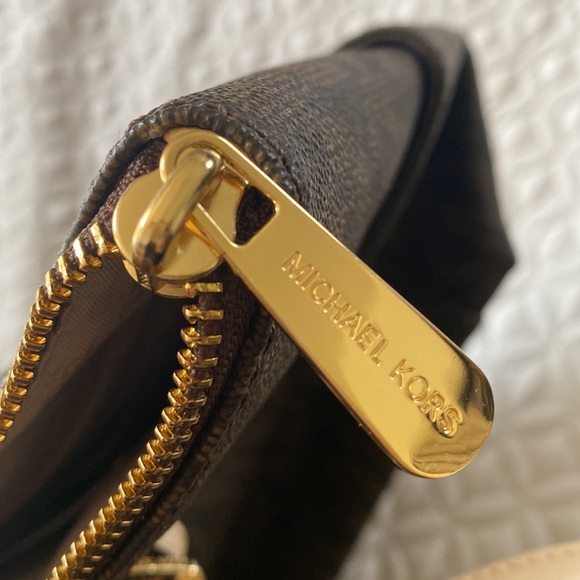 Michael Kors Brown Bag. Like new. - Picture 4 of 6